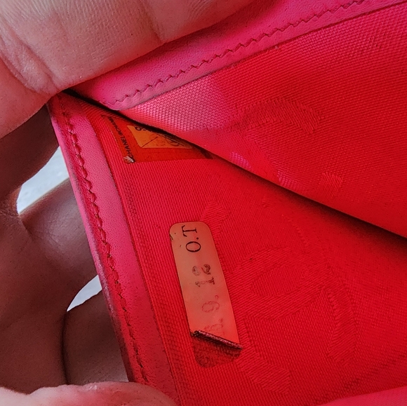 Chanel Full Inclusion Cambon Compact Bifold Wallet, EUC - Picture 7 of 16